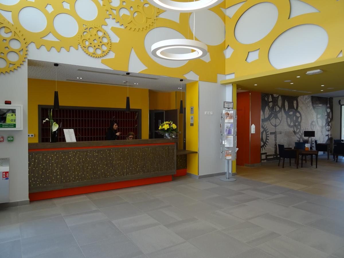 Domitys L'Art Du Temps Aparthotel Besançon Buitenkant foto